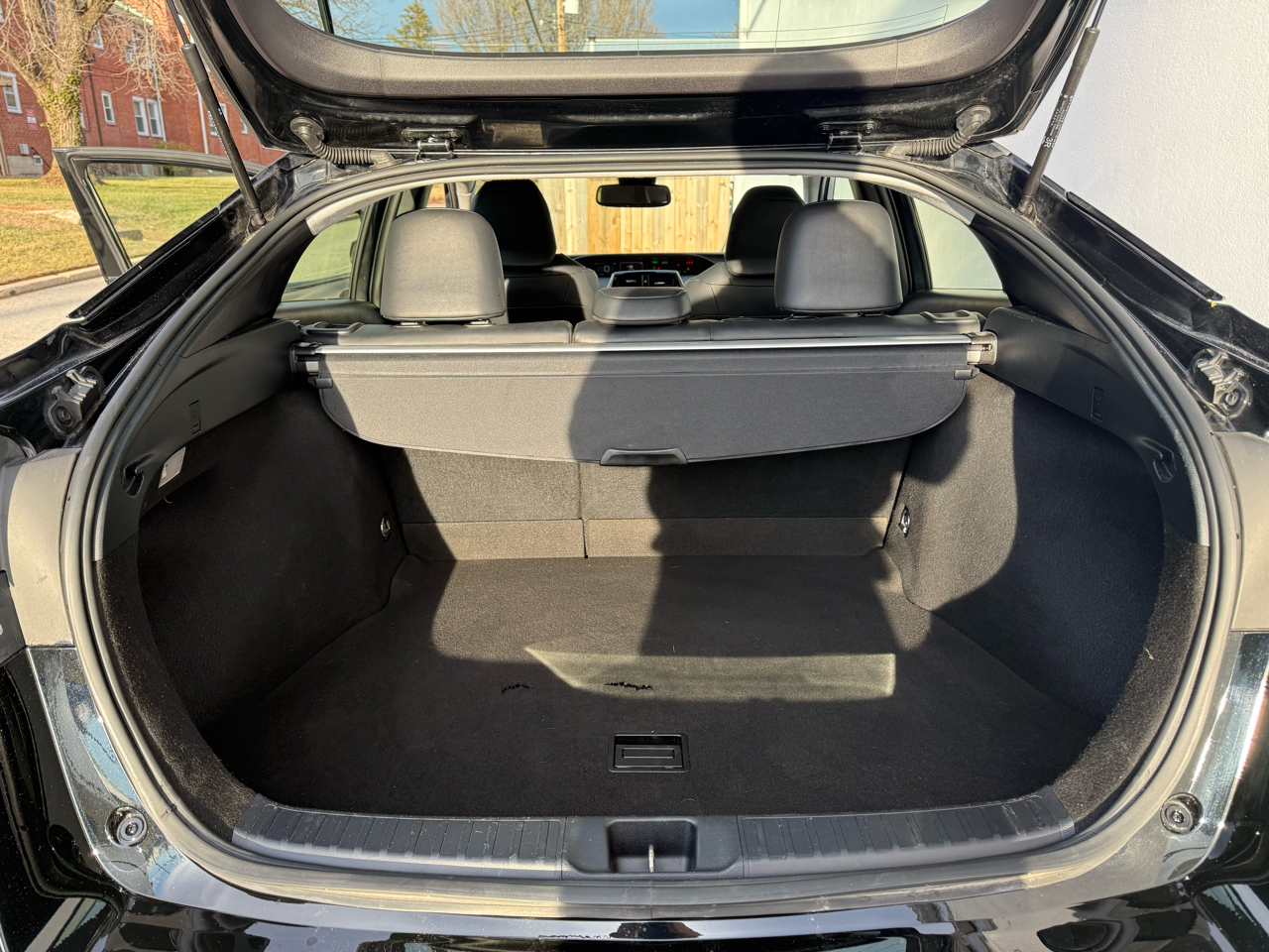 Toyota Prius XLE (Natl) 2021