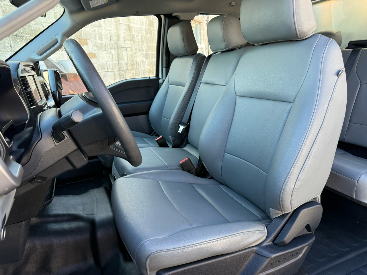 Ford F-150 XLT 2WD SuperCab 8' Box 2022