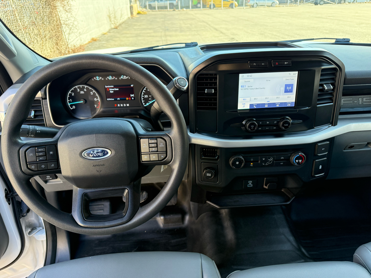 Ford F-150 XLT 2WD SuperCab 8' Box 2022