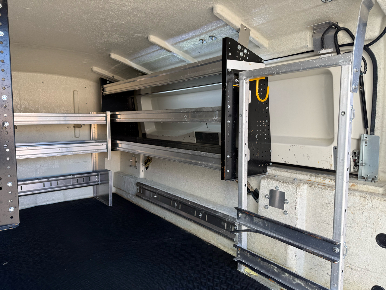 Ford F-150 XLT 2WD SuperCab 8' Box 2022