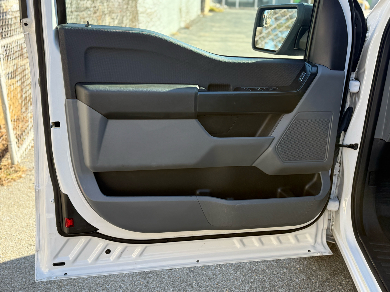 Ford F-150 XLT 2WD SuperCab 8' Box 2022