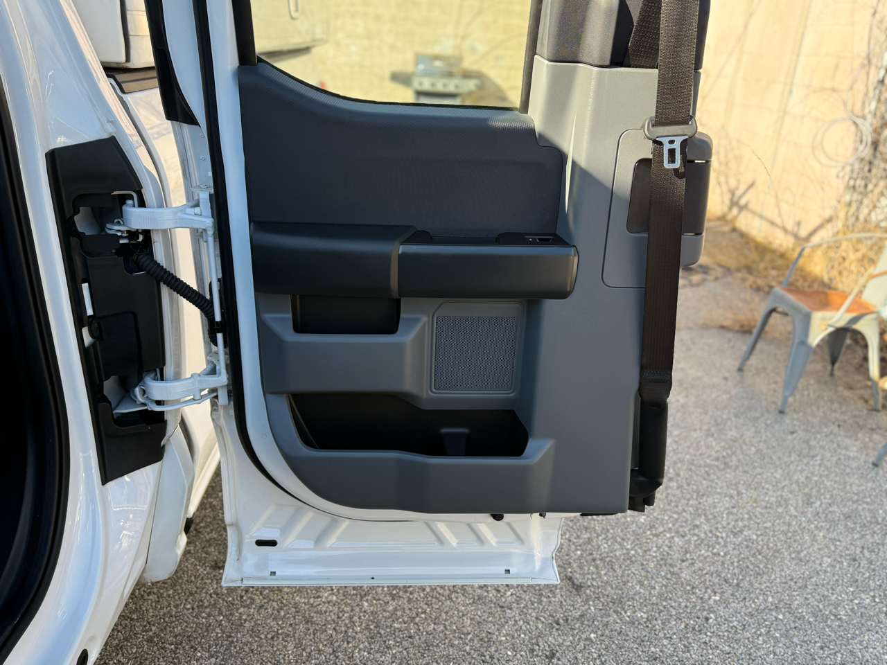 Ford F-150 XLT 2WD SuperCab 8' Box 2022