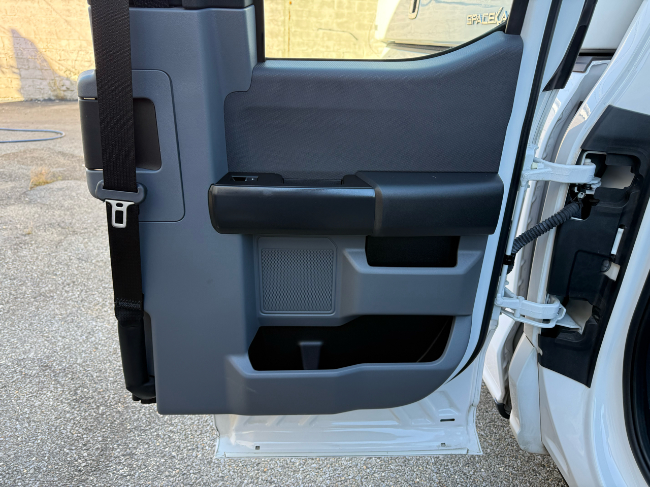 Ford F-150 XLT 2WD SuperCab 8' Box 2022