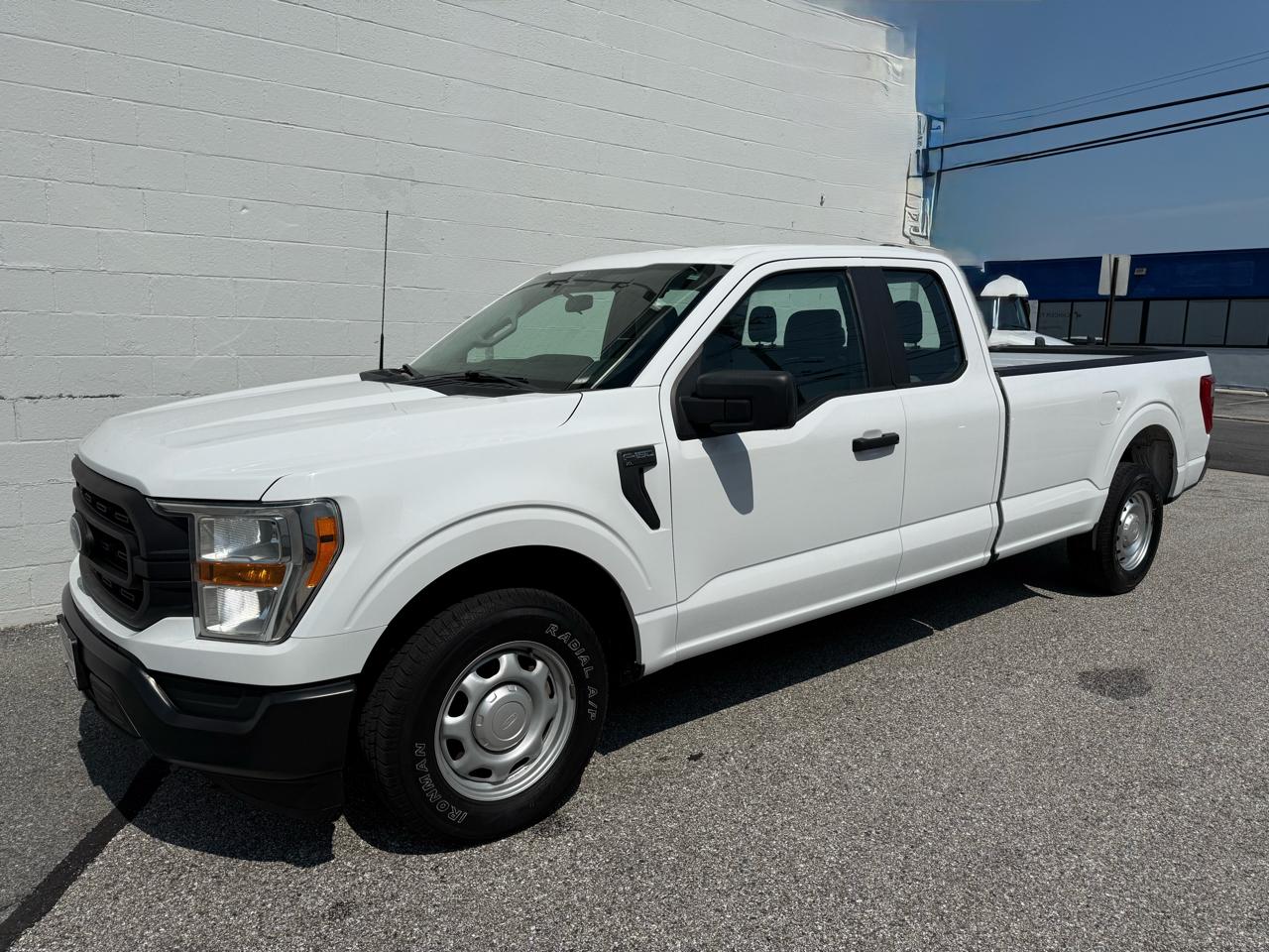 Ford F-150 XL SuperCab Long Box 2WD 2022