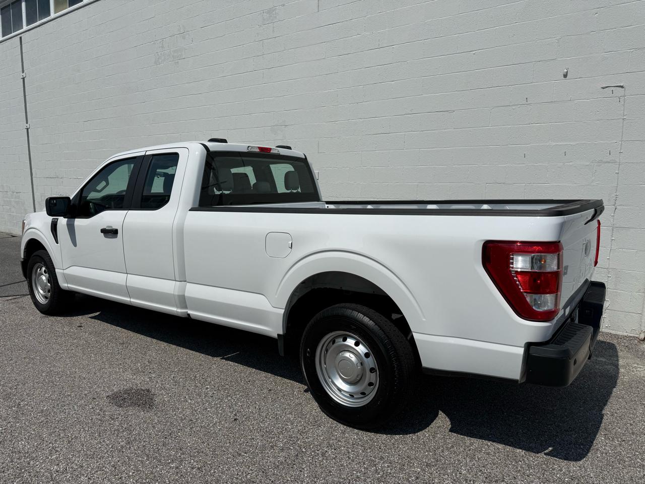 Ford F-150 XL SuperCab Long Box 2WD 2022