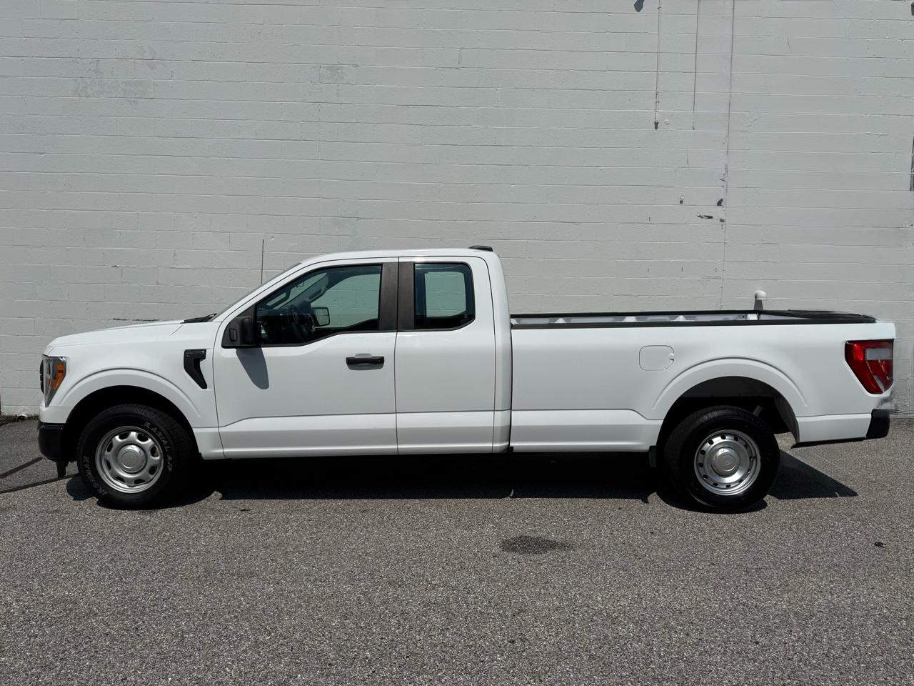 Ford F-150 XL SuperCab Long Box 2WD 2022