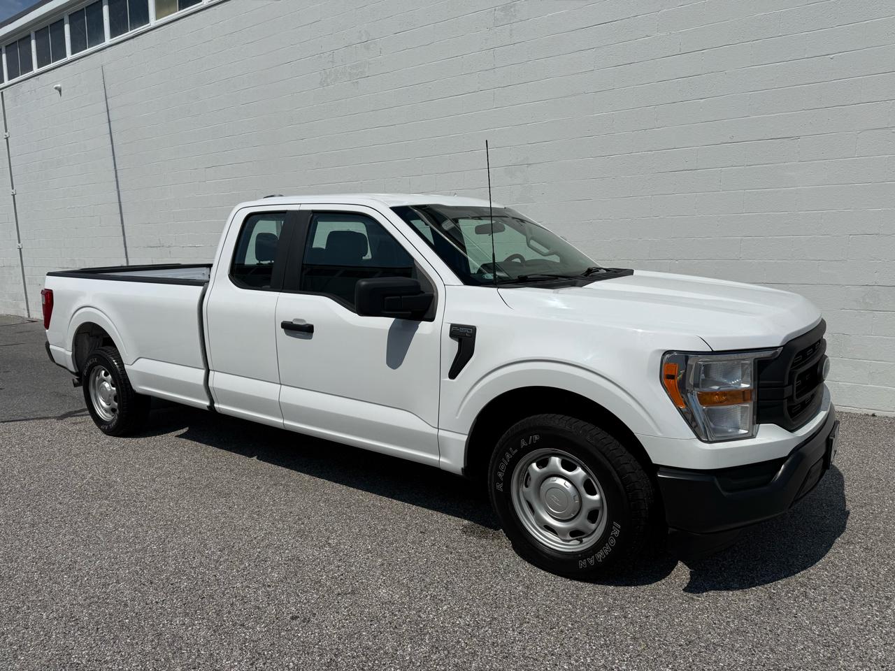 Ford F-150 XL SuperCab Long Box 2WD 2022