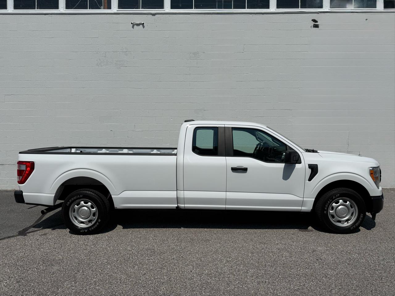 Ford F-150 XL SuperCab Long Box 2WD 2022