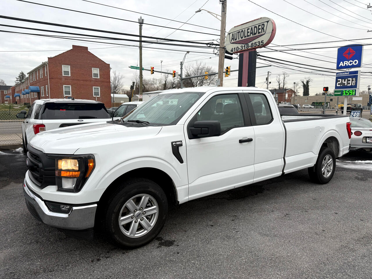 Ford F-150 XLT 2WD SuperCab 8' Box 2023