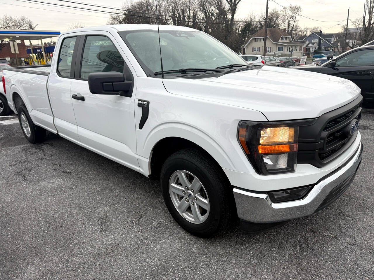 Ford F-150 XLT 2WD SuperCab 8' Box 2023
