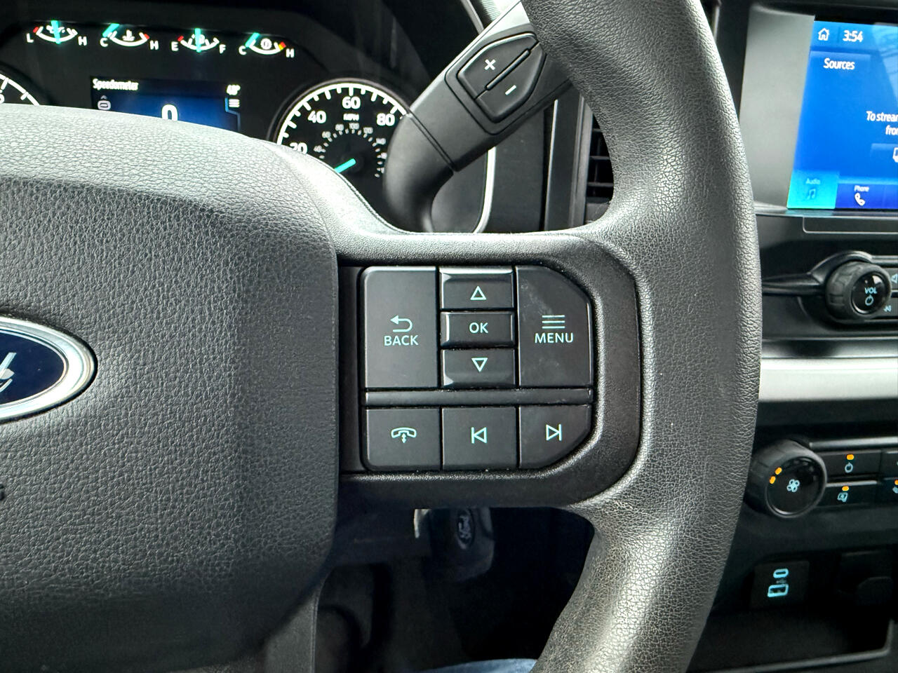 Ford F-150 XLT 2WD SuperCab 8' Box 2023