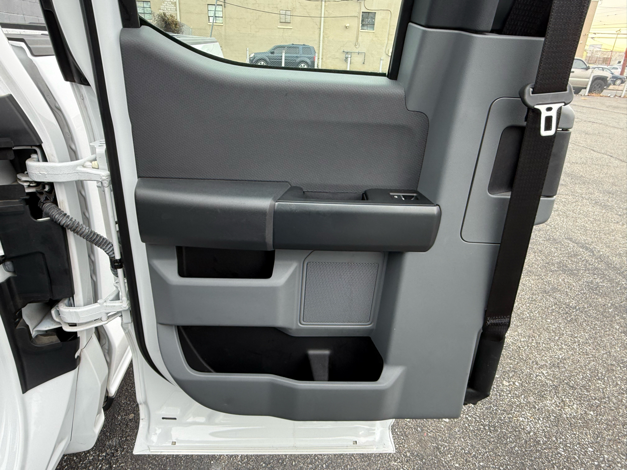 Ford F-150 XLT 2WD SuperCab 8' Box 2023