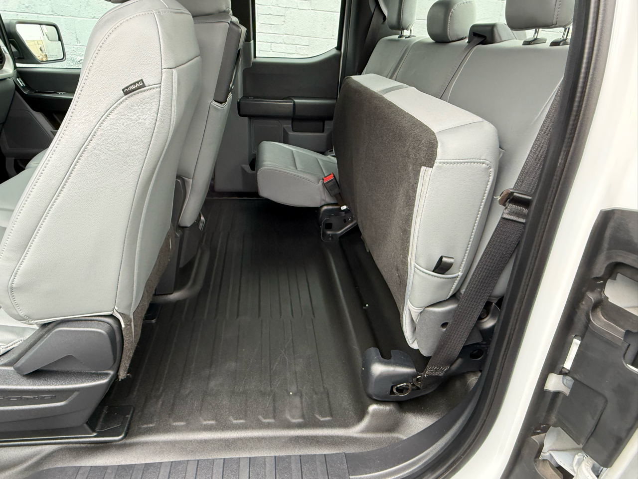 Ford F-150 XLT 2WD SuperCab 8' Box 2023