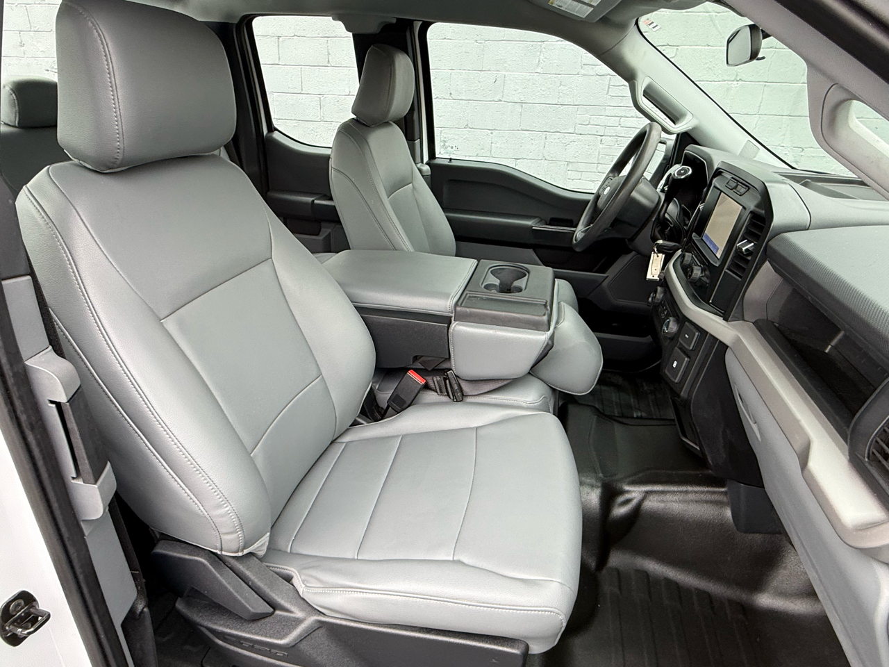 Ford F-150 XLT 2WD SuperCab 8' Box 2023