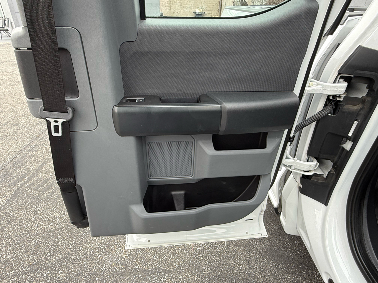 Ford F-150 XLT 2WD SuperCab 8' Box 2023