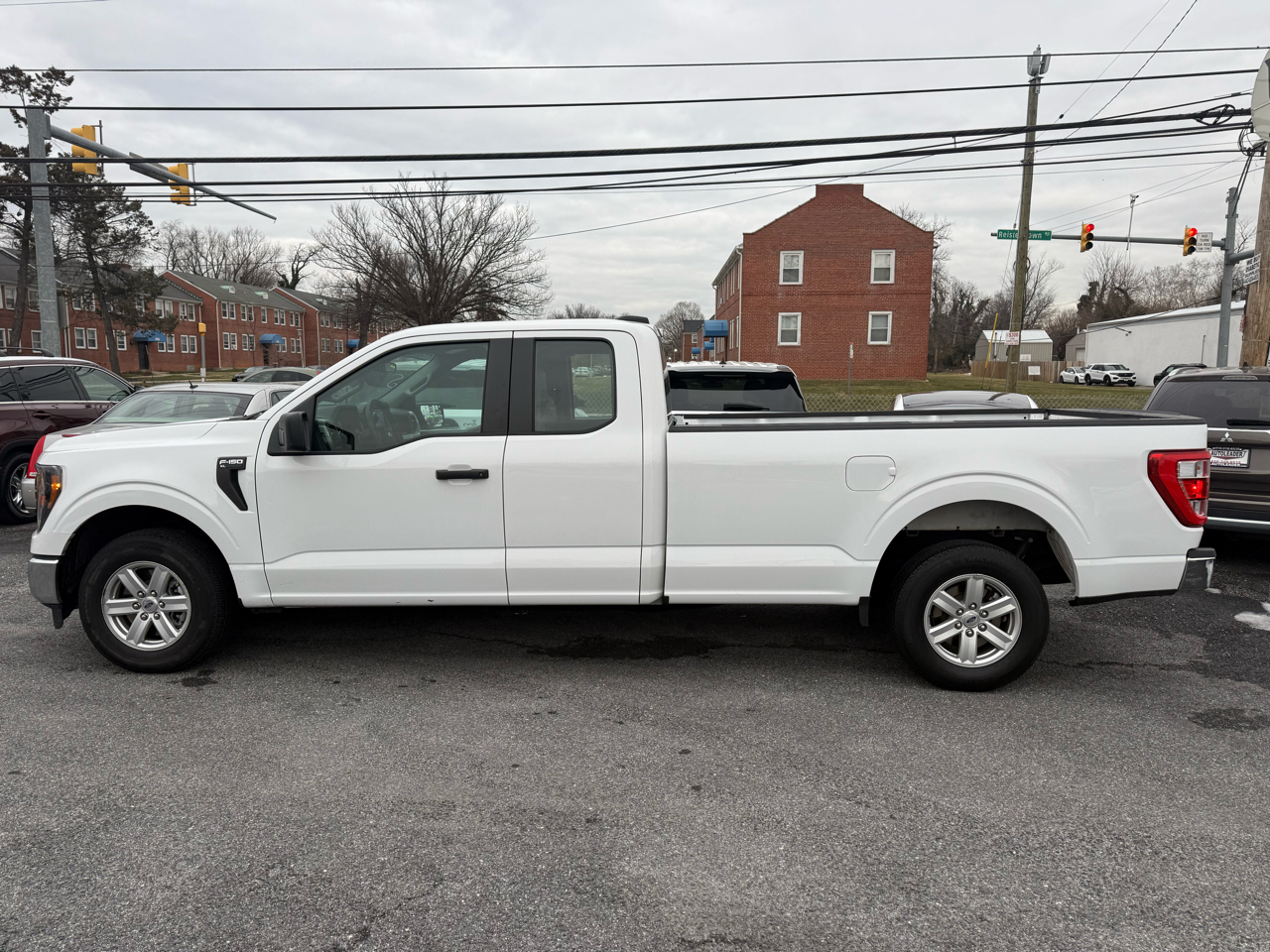 Ford F-150 XLT 2WD SuperCab 8' Box 2023