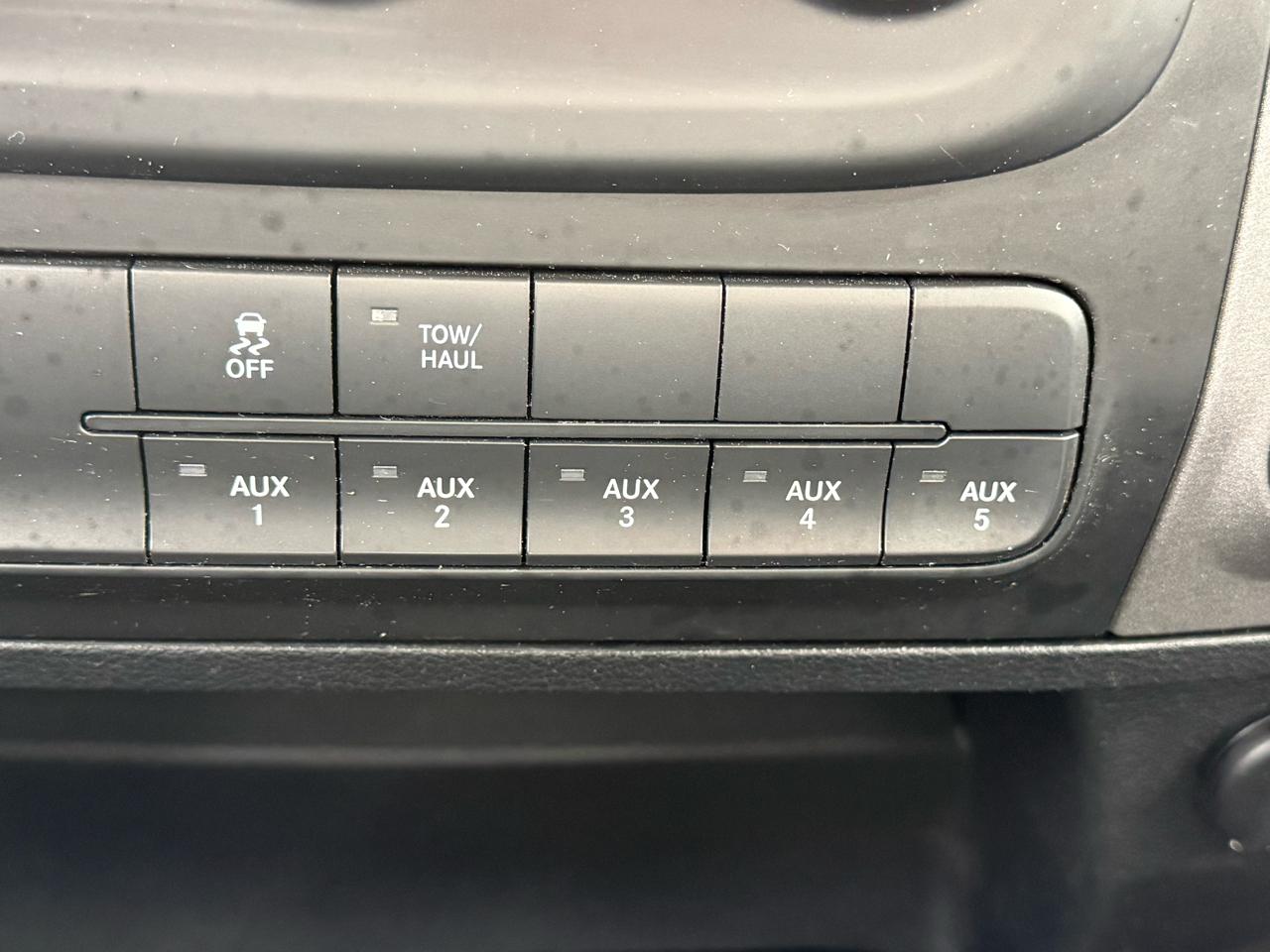 RAM 2500 Tradesman 4x4 Reg Cab 8' Box 2017