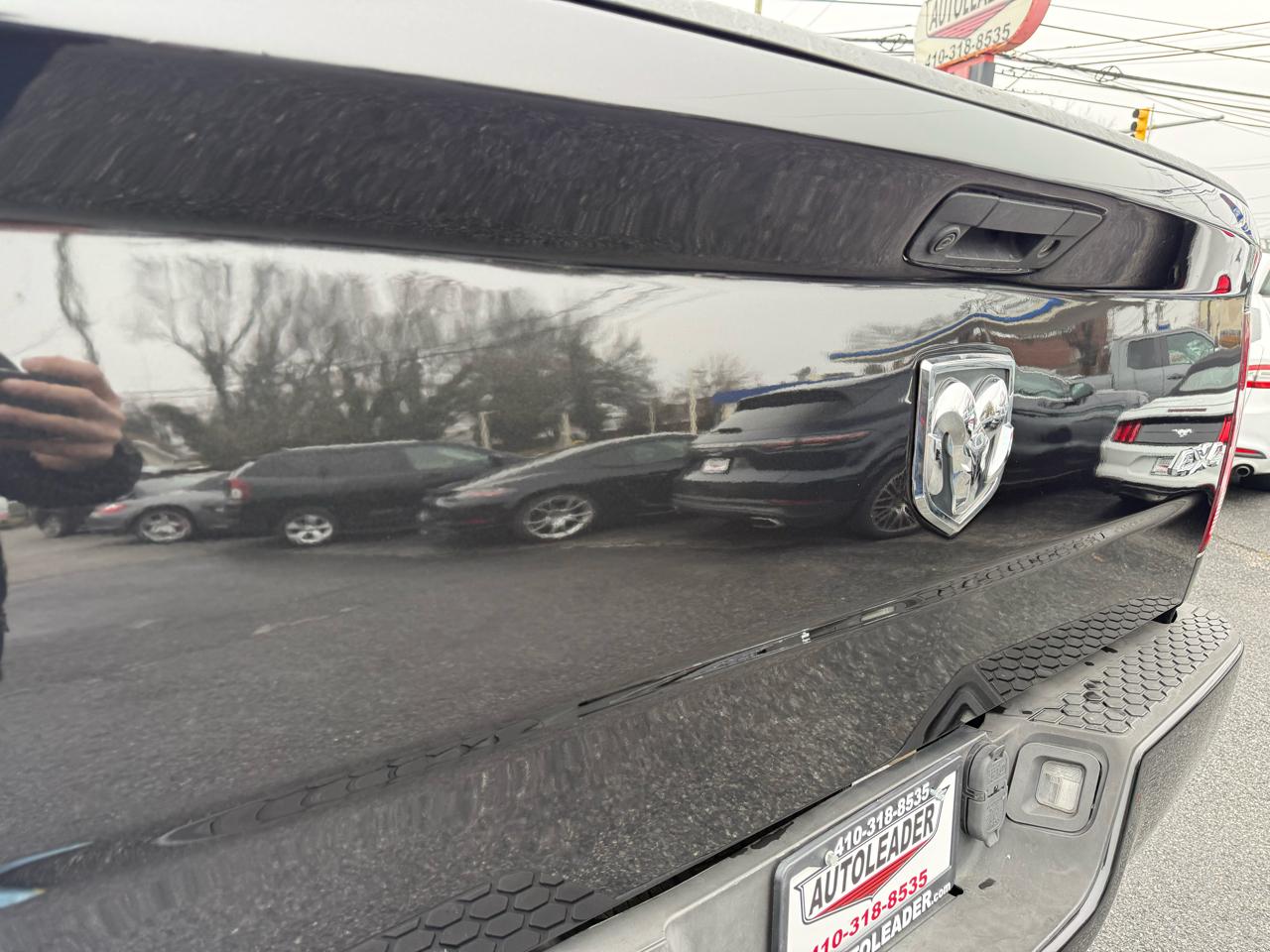 RAM 2500 Tradesman 4x4 Reg Cab 8' Box 2017