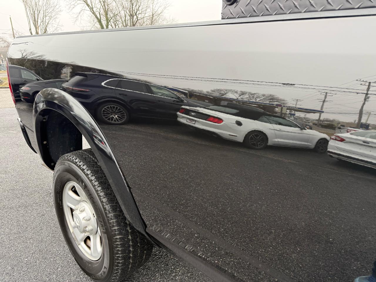 RAM 2500 Tradesman 4x4 Reg Cab 8' Box 2017