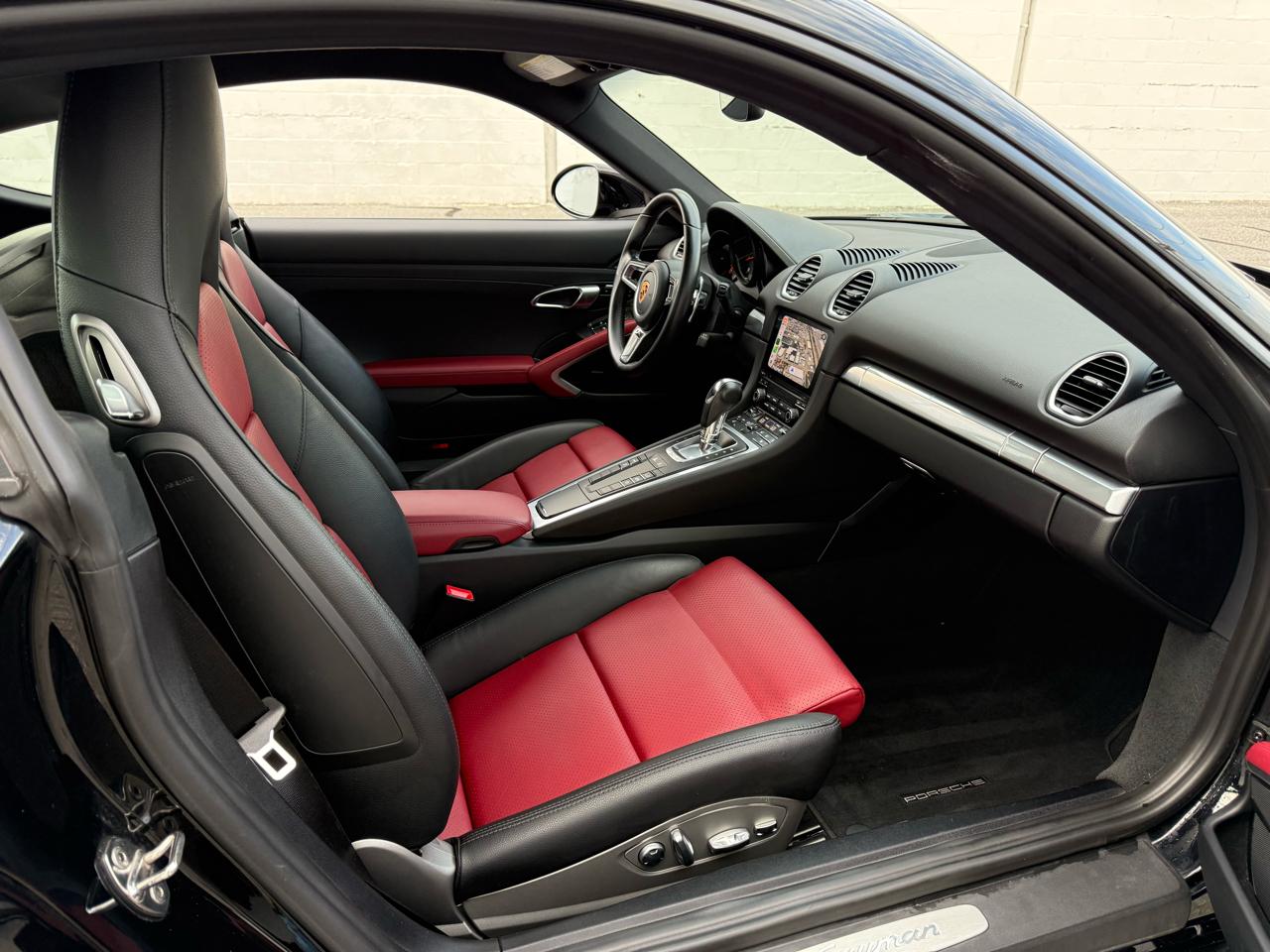 Porsche 718 Cayman Coupe 2019