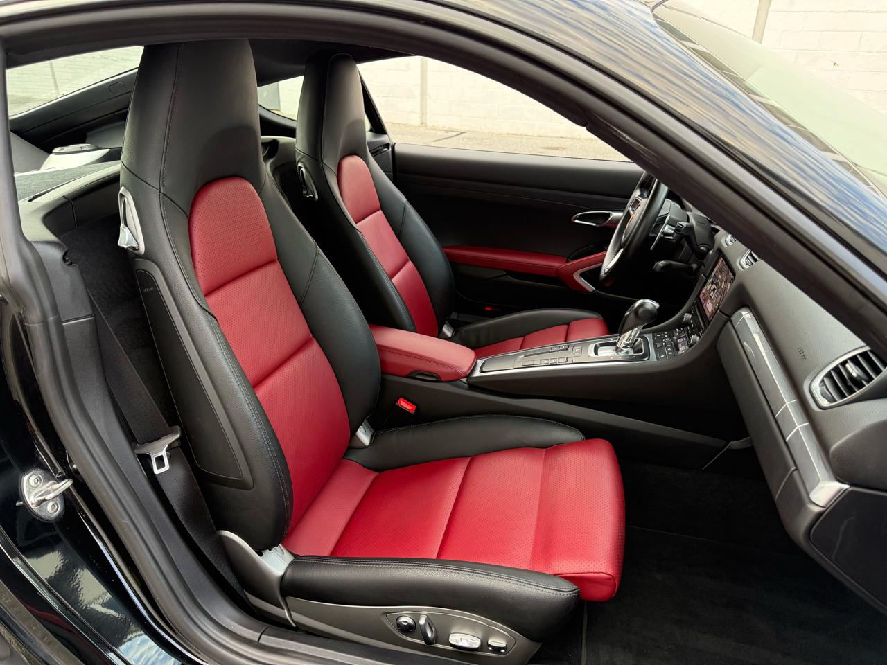 Porsche 718 Cayman Coupe 2019