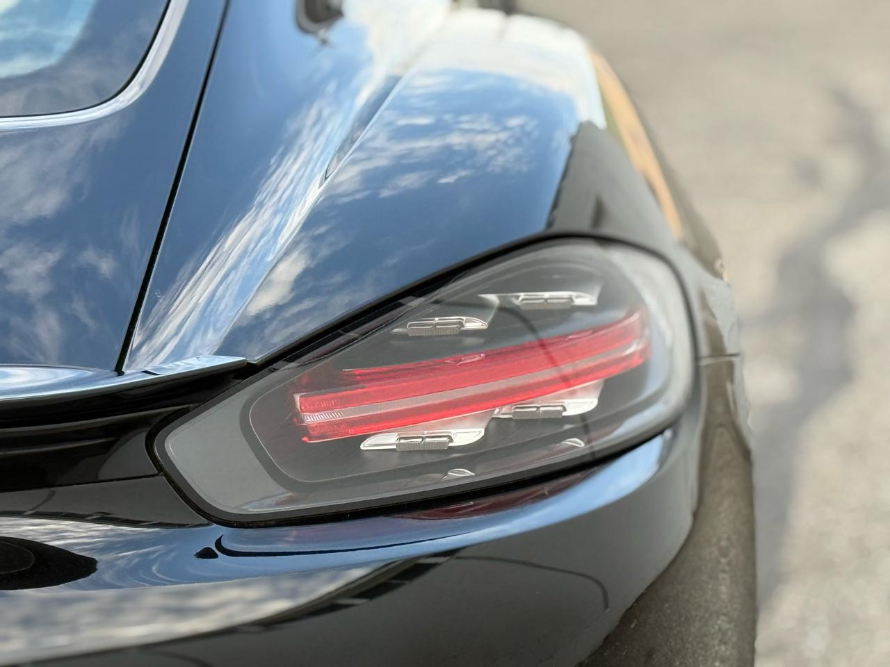 Porsche 718 Cayman Coupe 2019