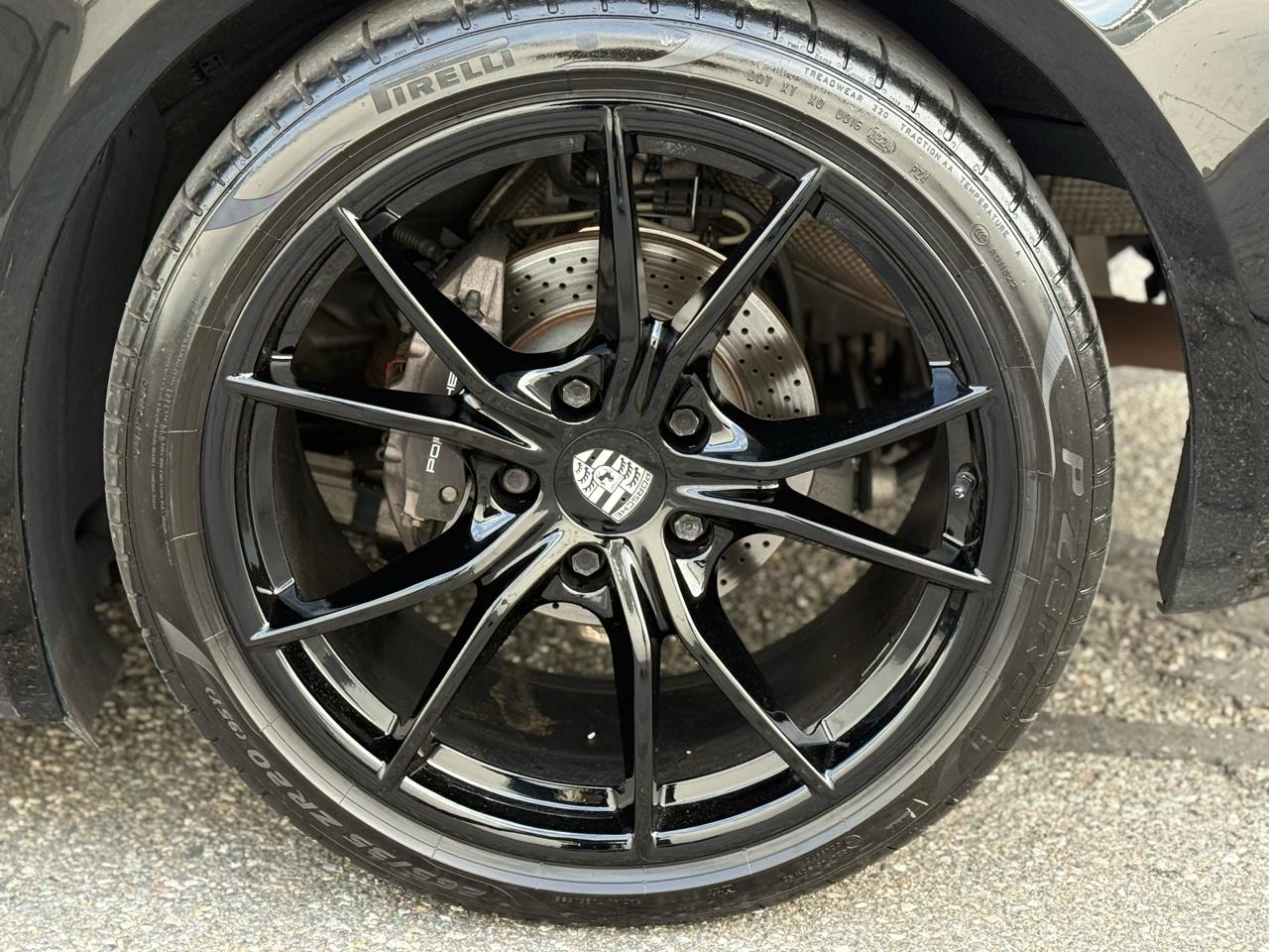 Porsche 718 Cayman Coupe 2019