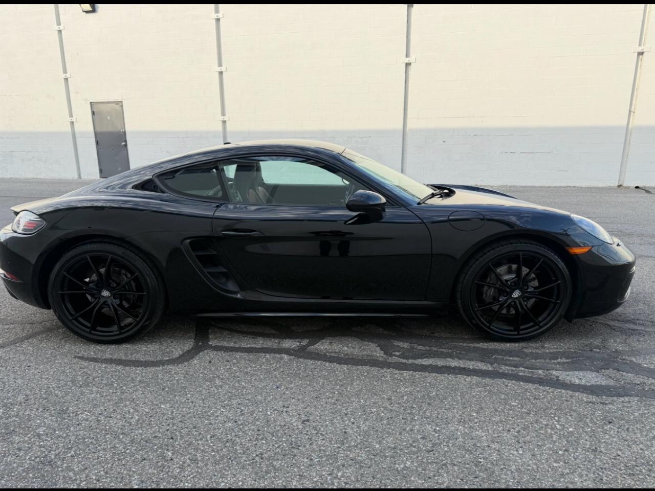 Porsche 718 Cayman Coupe 2019