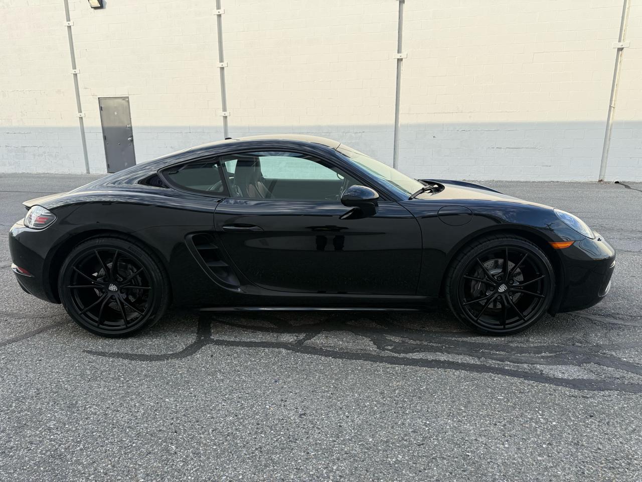 Porsche 718 Cayman Coupe 2019