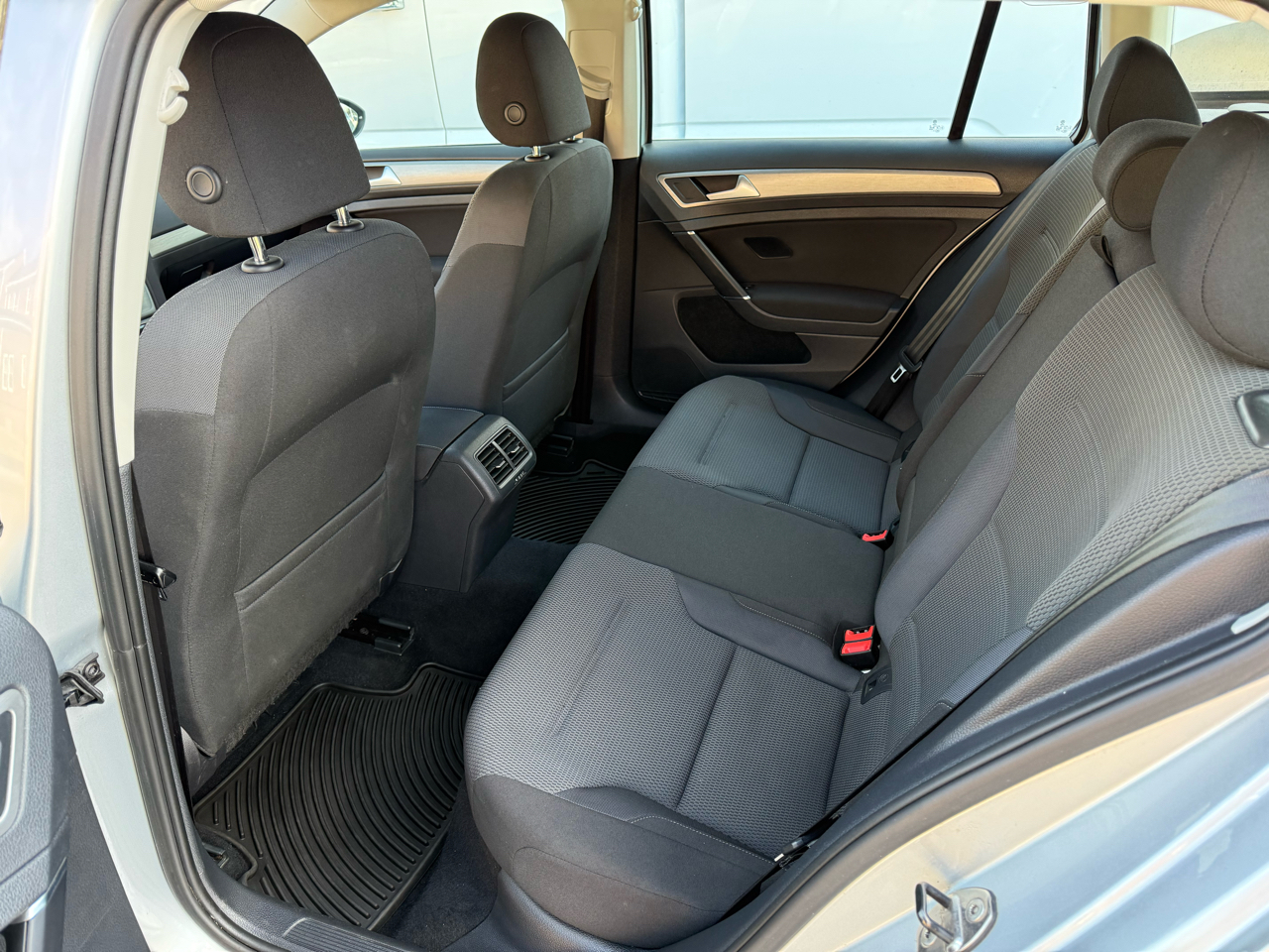 Volkswagen Golf SportWagen 1.8T S Auto 4MOTION 2017