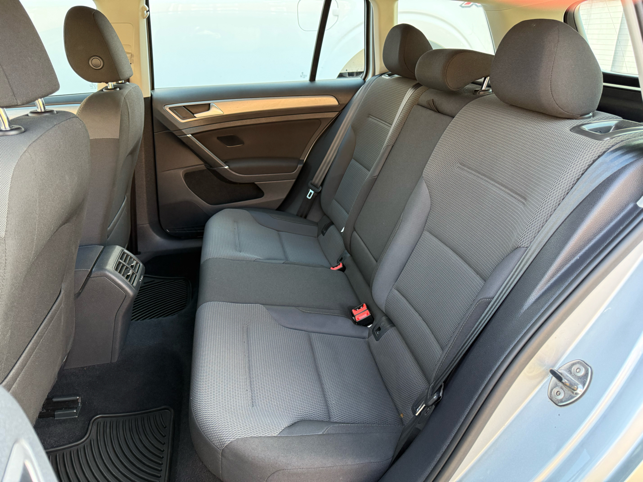 Volkswagen Golf SportWagen 1.8T S Auto 4MOTION 2017