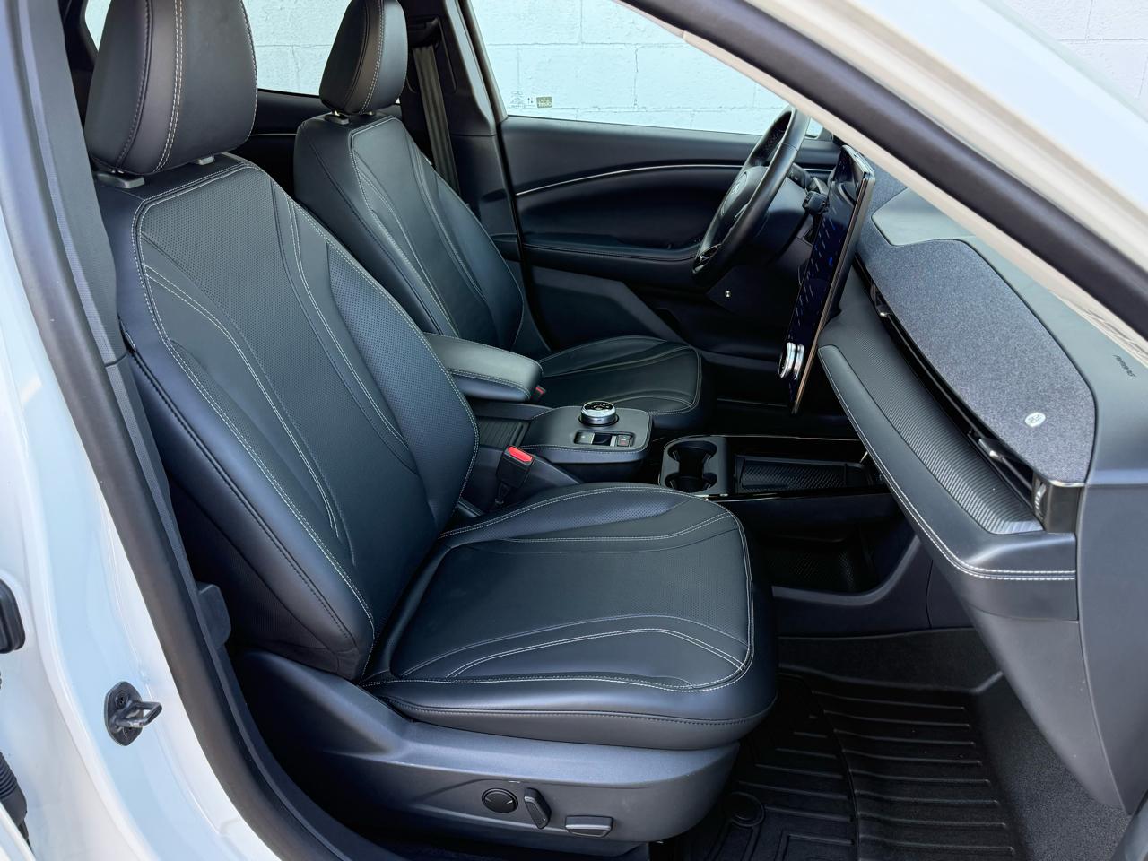 Ford Mustang Mach-E Premium AWD 2023