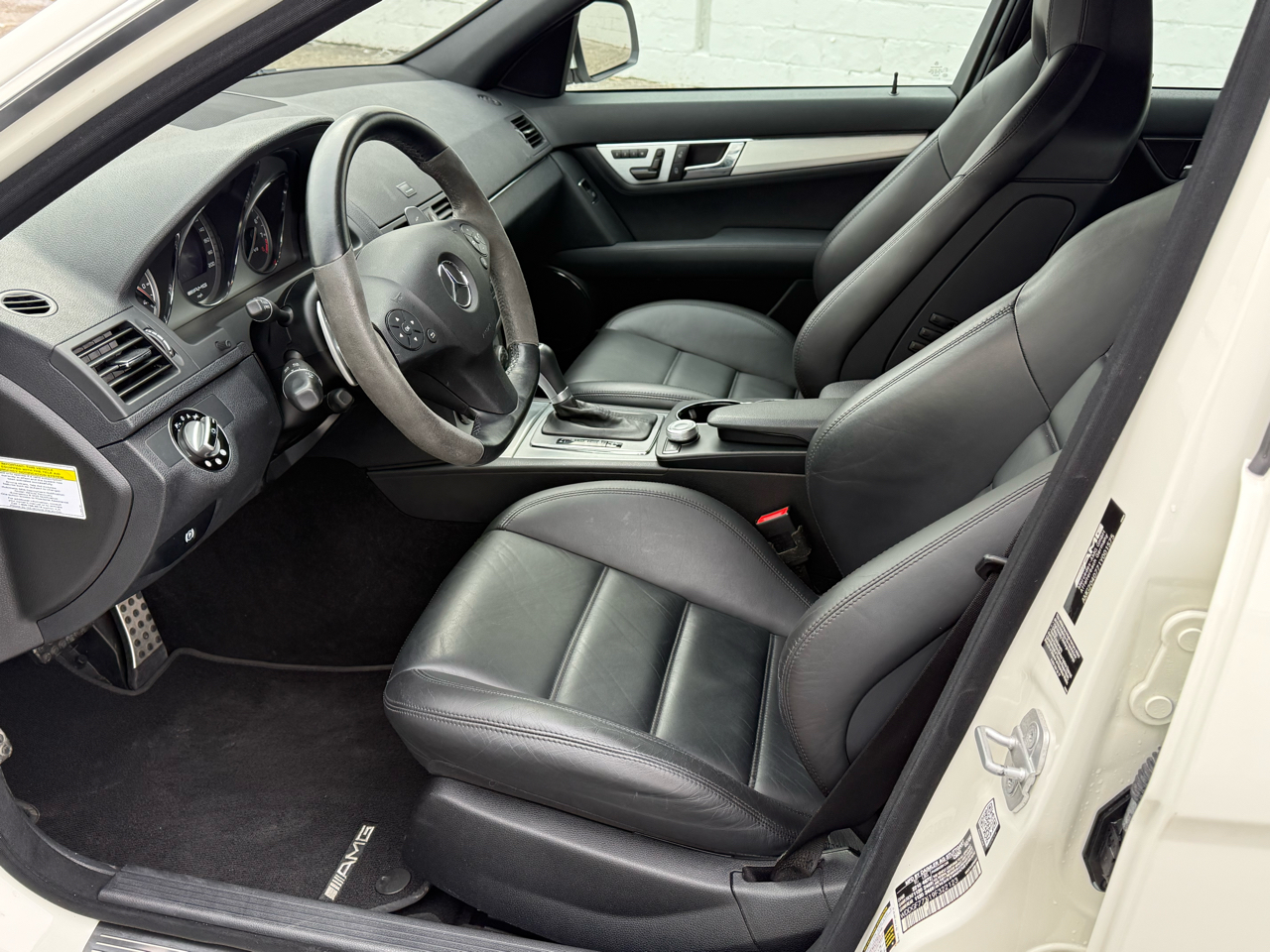 Mercedes-Benz C-Class 4dr Sdn 6.3L AMG RWD 2009