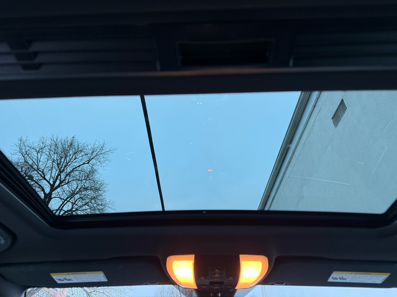 Mercedes-Benz C-Class 4dr Sdn 6.3L AMG RWD 2009