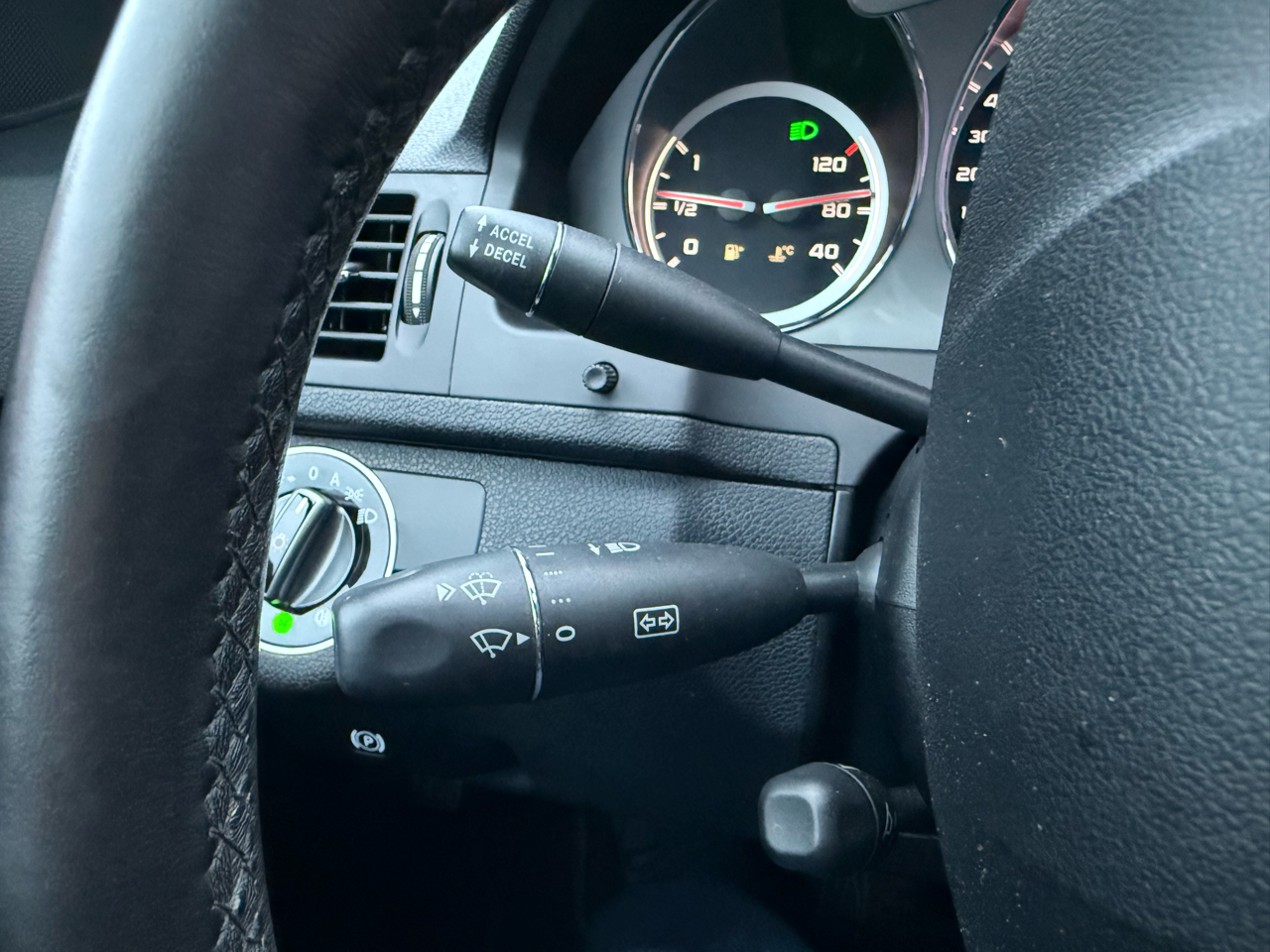 Mercedes-Benz C-Class 4dr Sdn 6.3L AMG RWD 2009