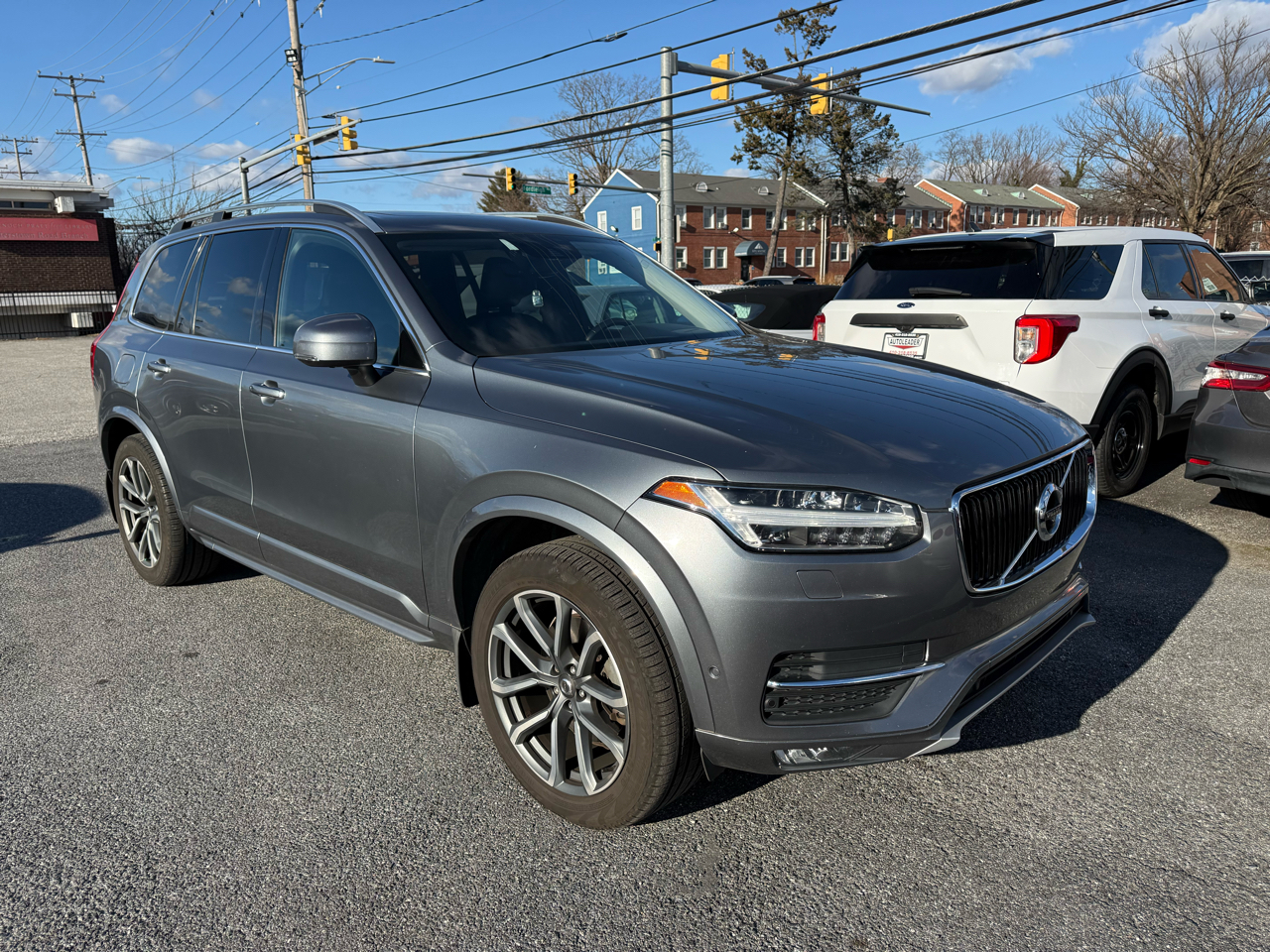 Volvo XC90 T6 AWD 7-Passenger Momentum 2017