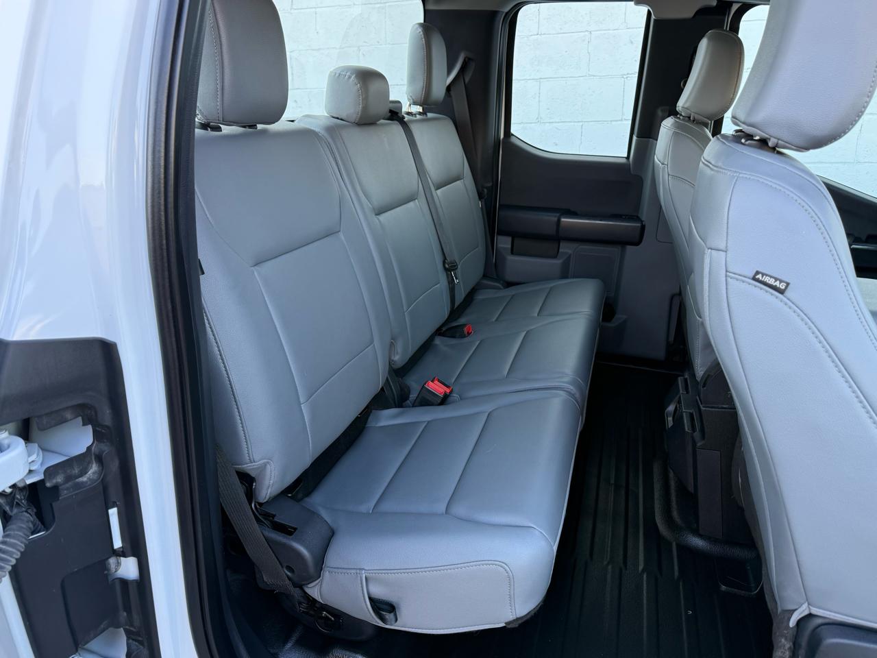 Ford F-150 XL 4WD SuperCab 8' Box 2023