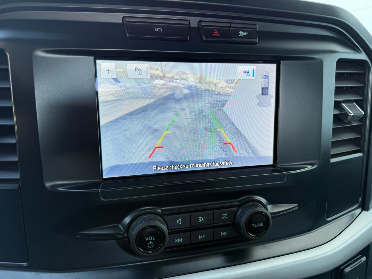 Ford F-150 XL 4WD SuperCab 8' Box 2023