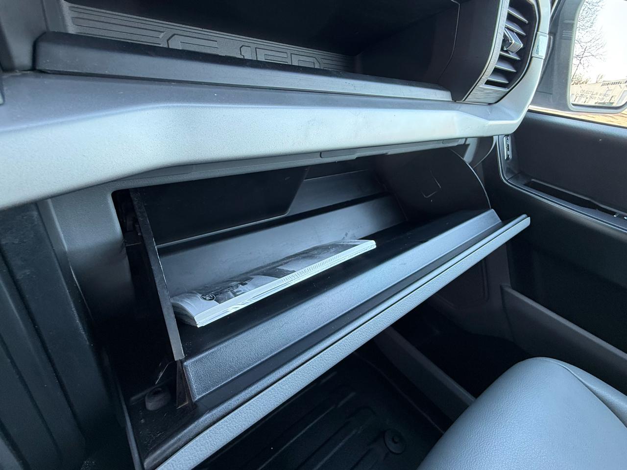 Ford F-150 XL 4WD SuperCab 8' Box 2023