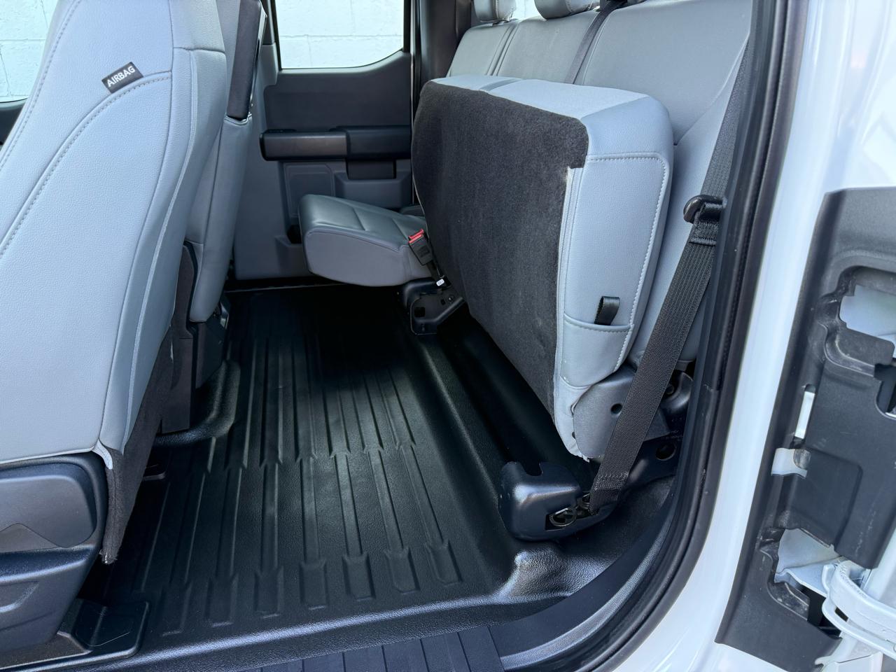 Ford F-150 XL 4WD SuperCab 8' Box 2023