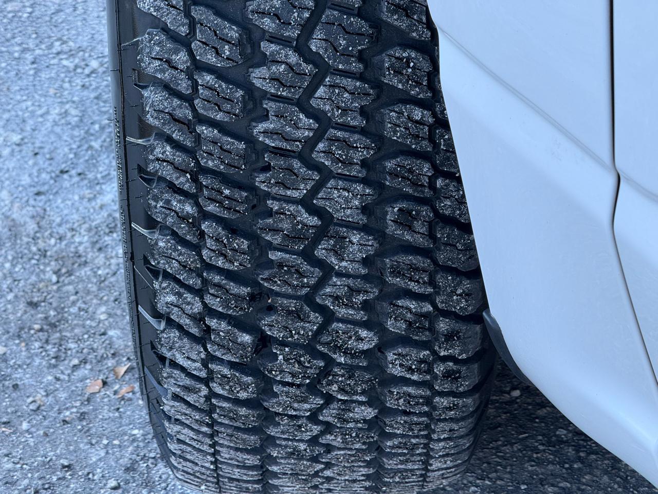 Ford F-150 XL 4WD SuperCab 8' Box 2023