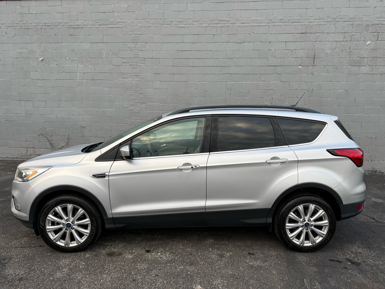 Ford Escape SEL 4WD 2019