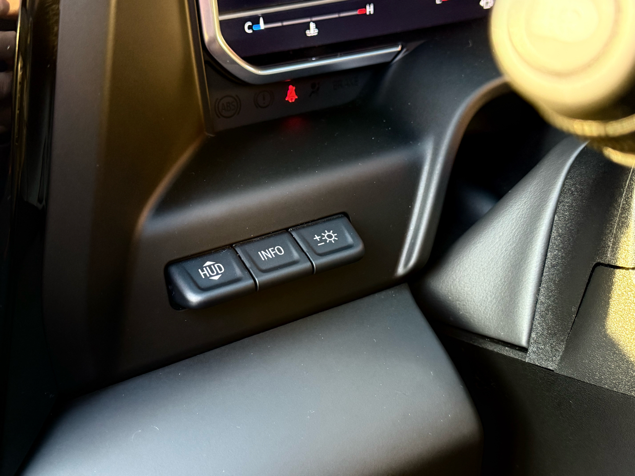 GMC Sierra 1500 4WD Crew Cab 147" AT4 2023