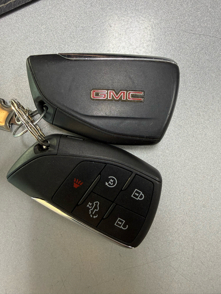 GMC Sierra 1500 4WD Crew Cab 147" AT4 2023