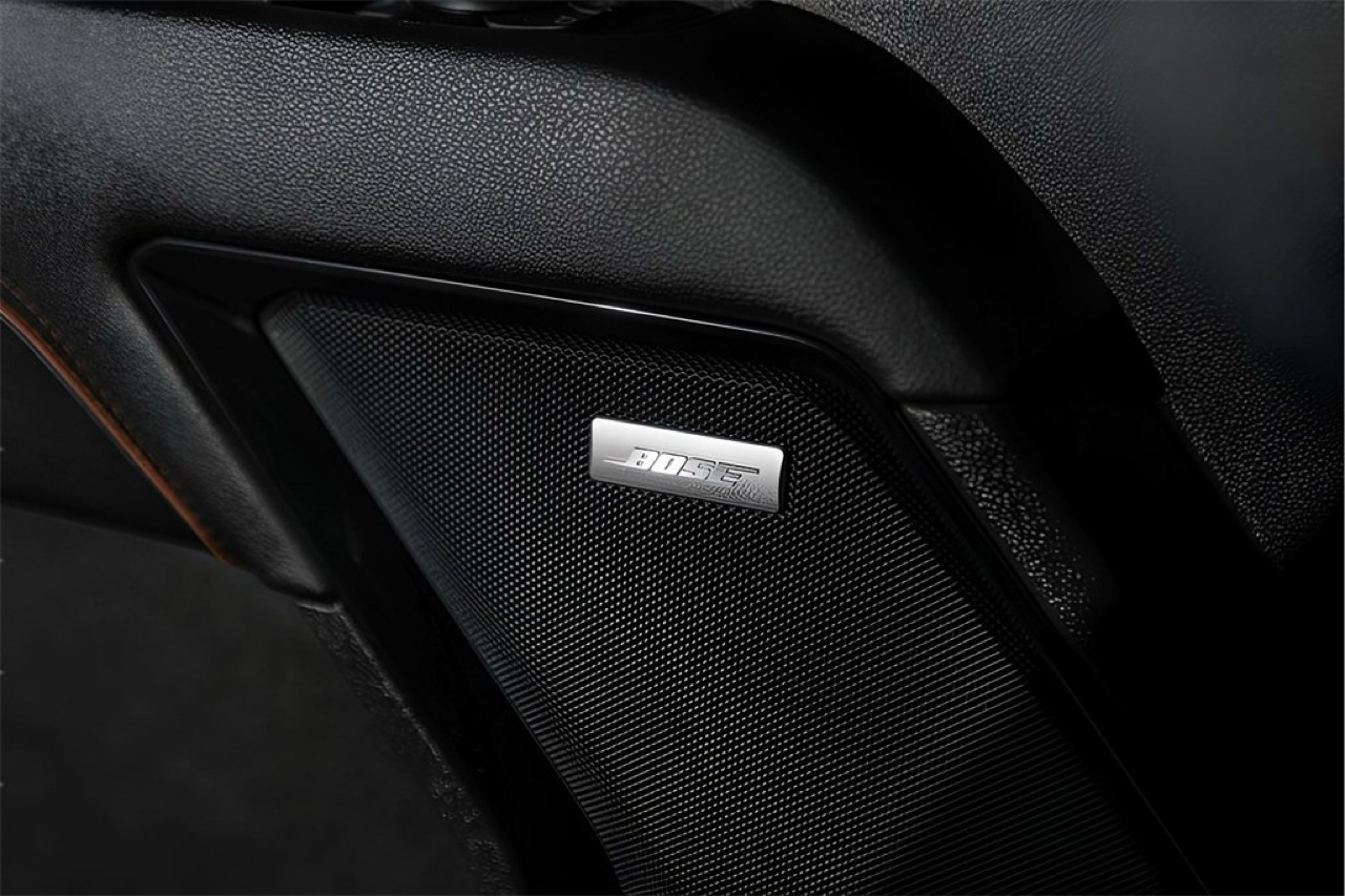 GMC Sierra 1500 4WD Crew Cab 147" AT4 2023