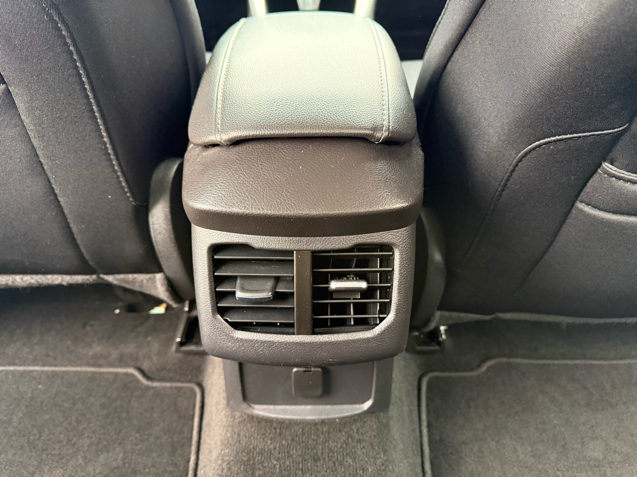 Ford Fusion 4dr Sdn SE FWD 2013