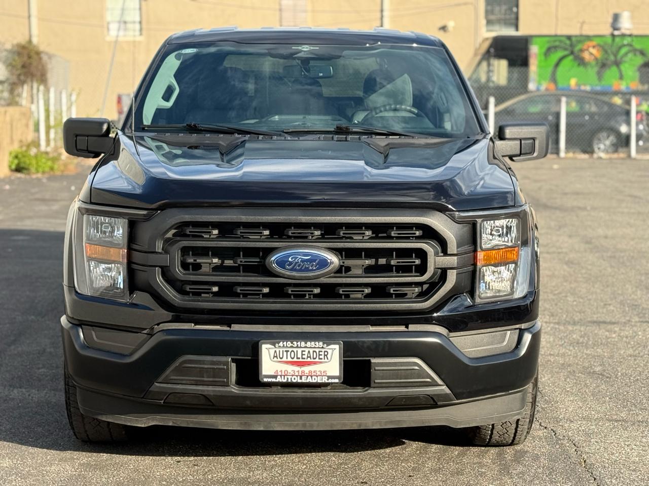 Ford F-150 XLT 2WD SuperCab 8' Box 2023