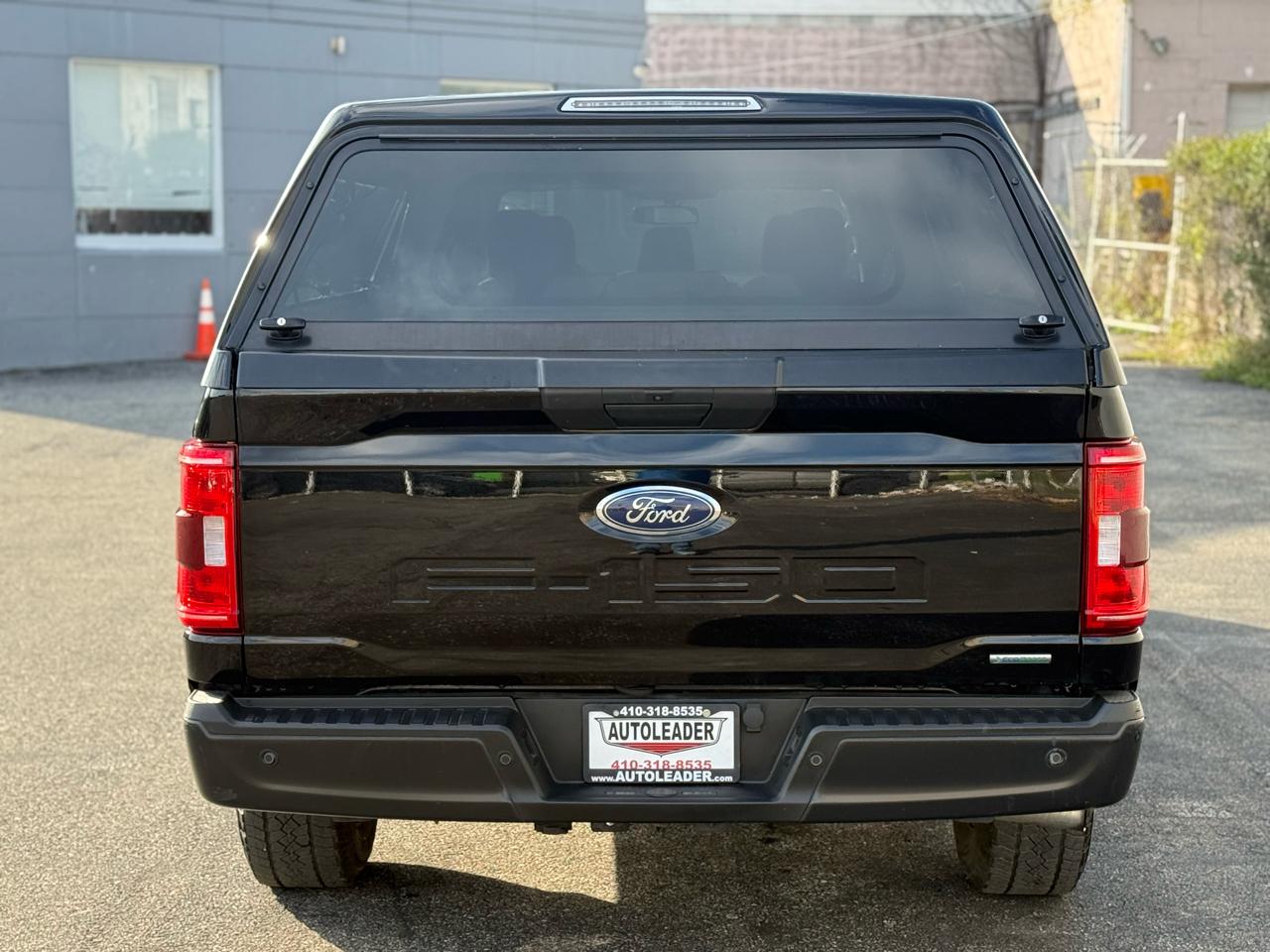 Ford F-150 XLT 2WD SuperCab 8' Box 2023