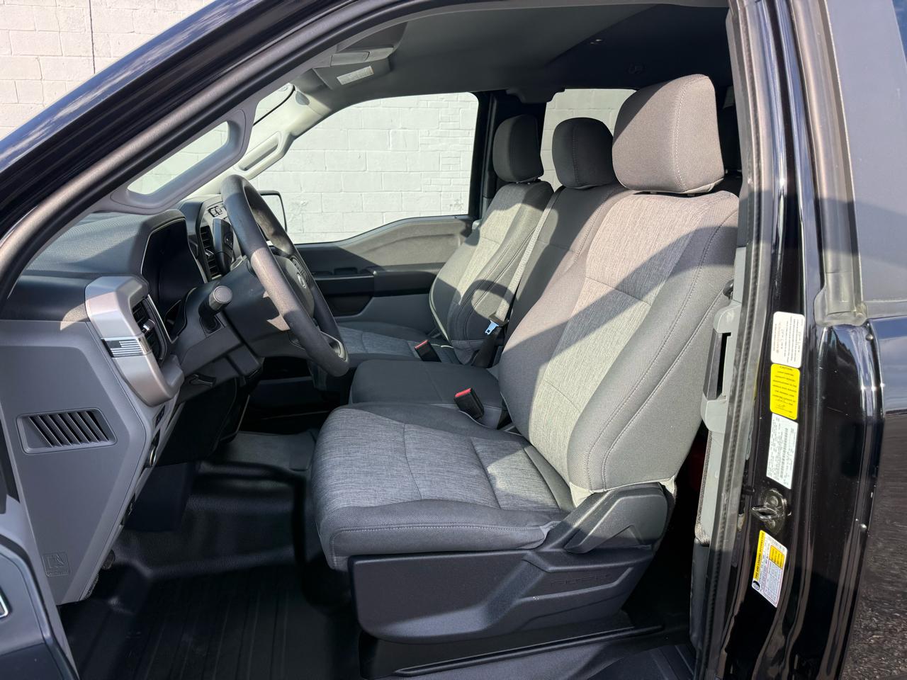 Ford F-150 XLT 2WD SuperCab 8' Box 2023