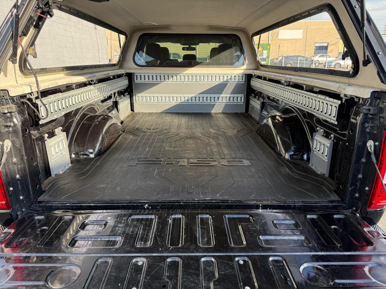 Ford F-150 XLT 2WD SuperCab 8' Box 2023